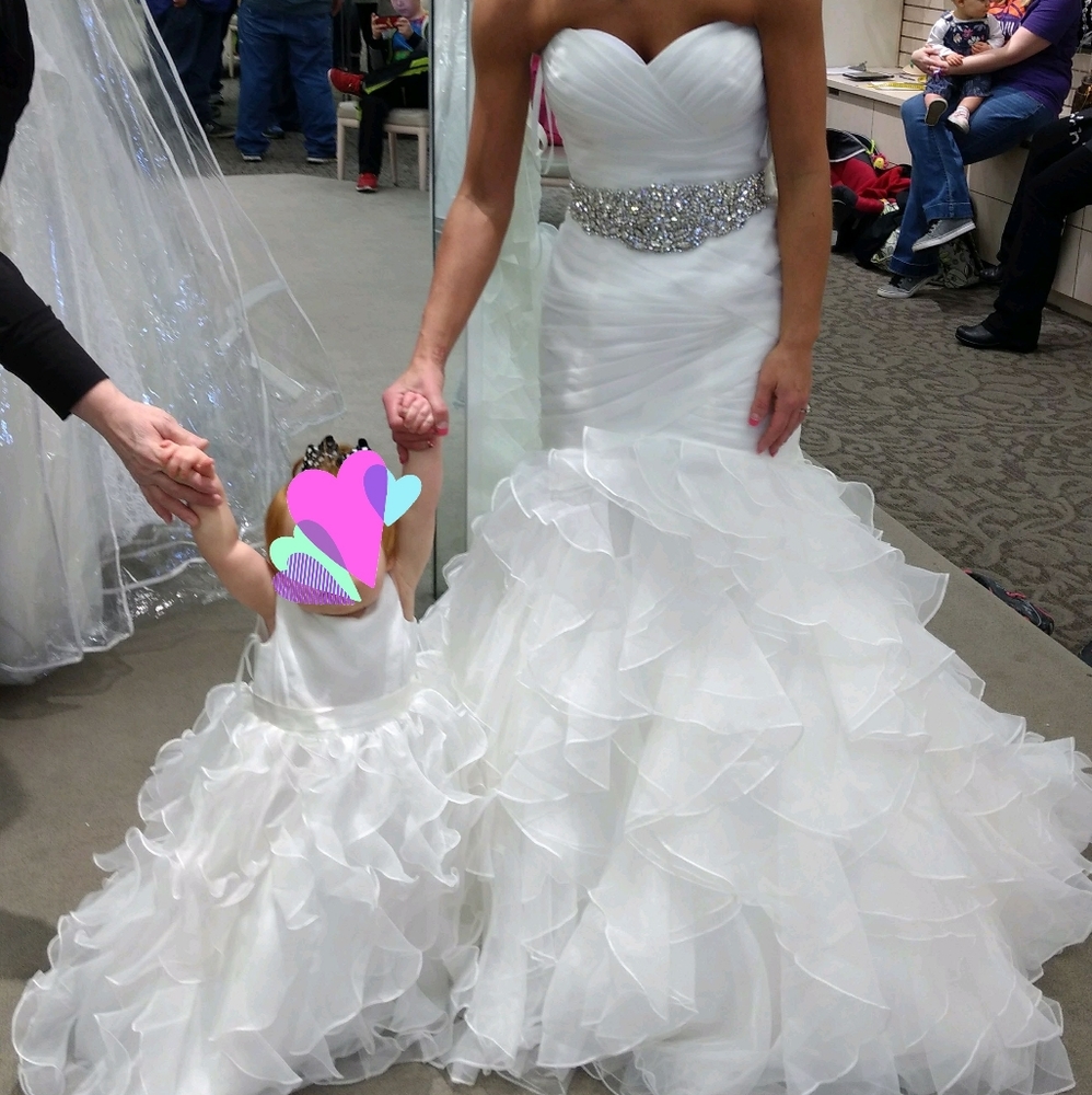 Wedding dress and flower girl dress